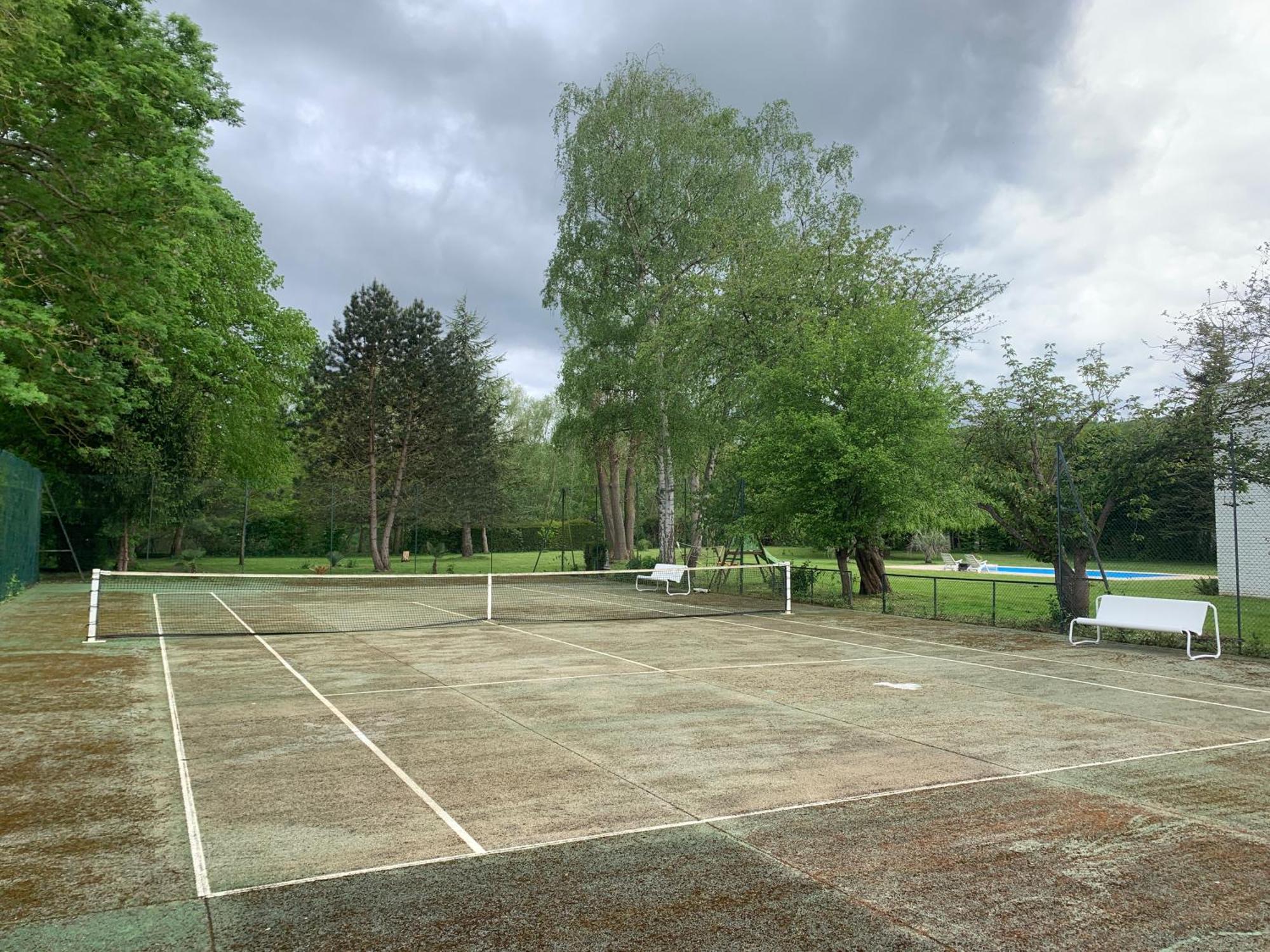 Appartement Familial Au Bord De La Marne, Jardin 8000M2, Piscine, Court De Tennis, Terrasse, Parking Gratuit Proche Disneyland Isles-lès-Villenoy Eksteriør bilde