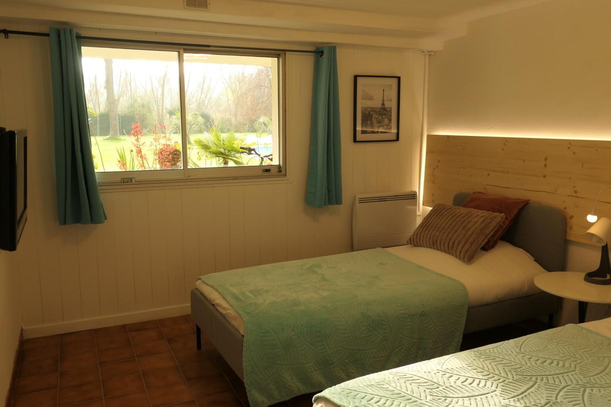 Appartement Familial Au Bord De La Marne, Jardin 8000M2, Piscine, Court De Tennis, Terrasse, Parking Gratuit Proche Disneyland Isles-lès-Villenoy Eksteriør bilde