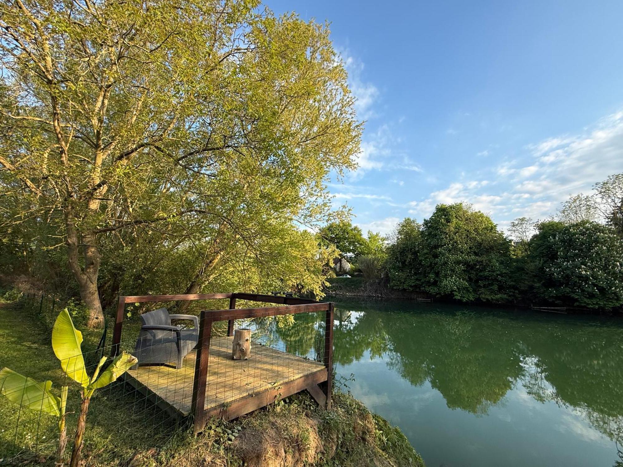Appartement Familial Au Bord De La Marne, Jardin 8000M2, Piscine, Court De Tennis, Terrasse, Parking Gratuit Proche Disneyland Isles-lès-Villenoy Eksteriør bilde